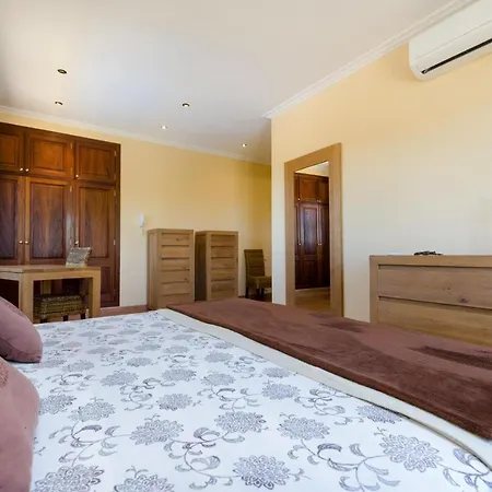 Villa Es Vedat 4 *