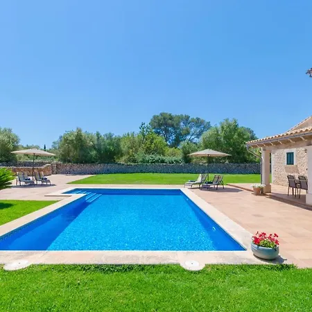 Villa Es Vedat 4 *